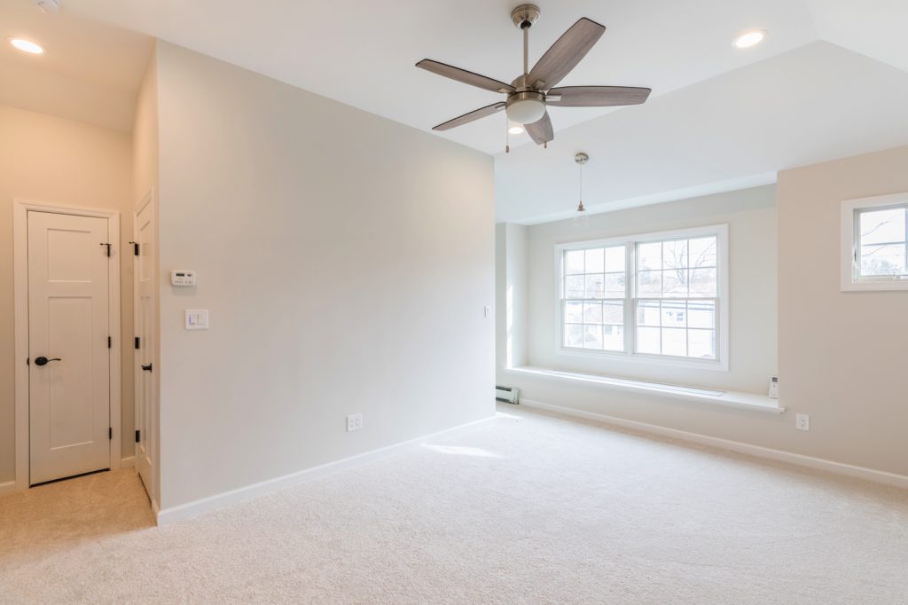 Massapequa Residence - Photo 8