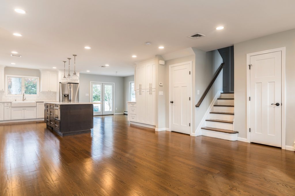 Massapequa Residence - Photo 15