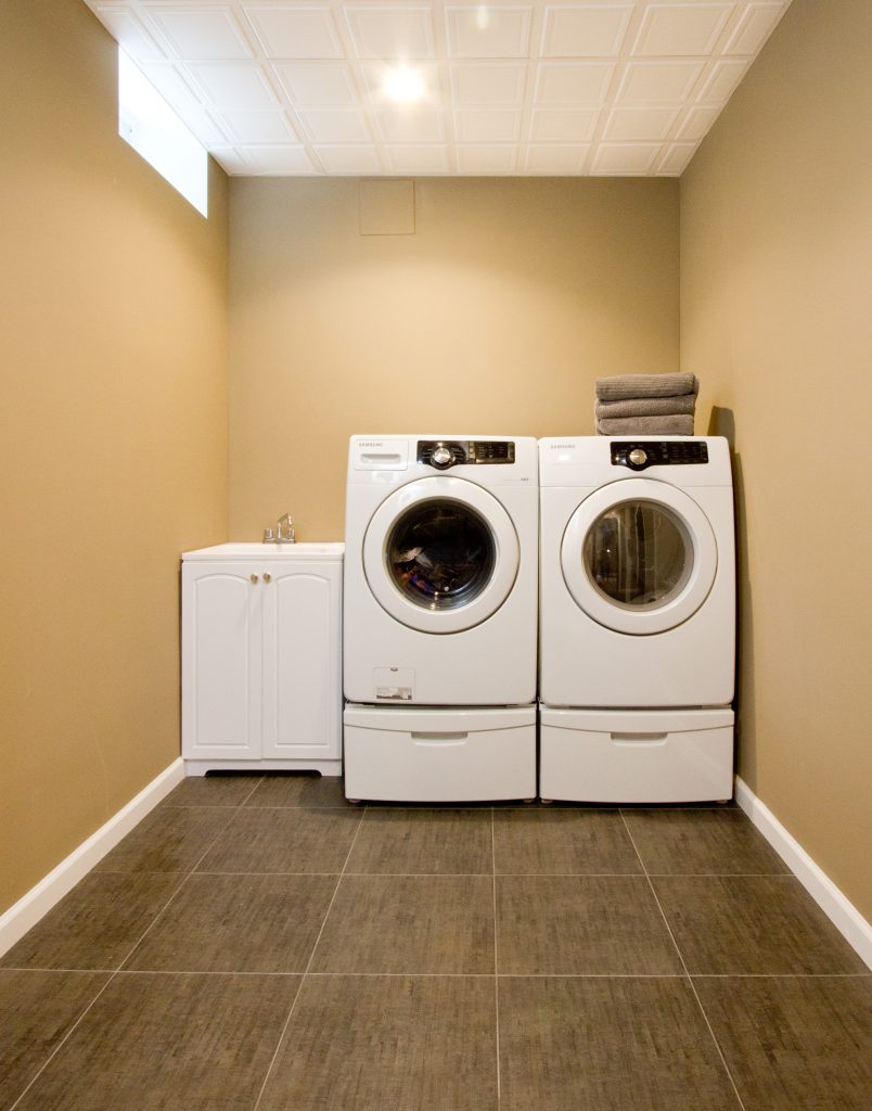 Roslyn Heights Residence - Photo 5