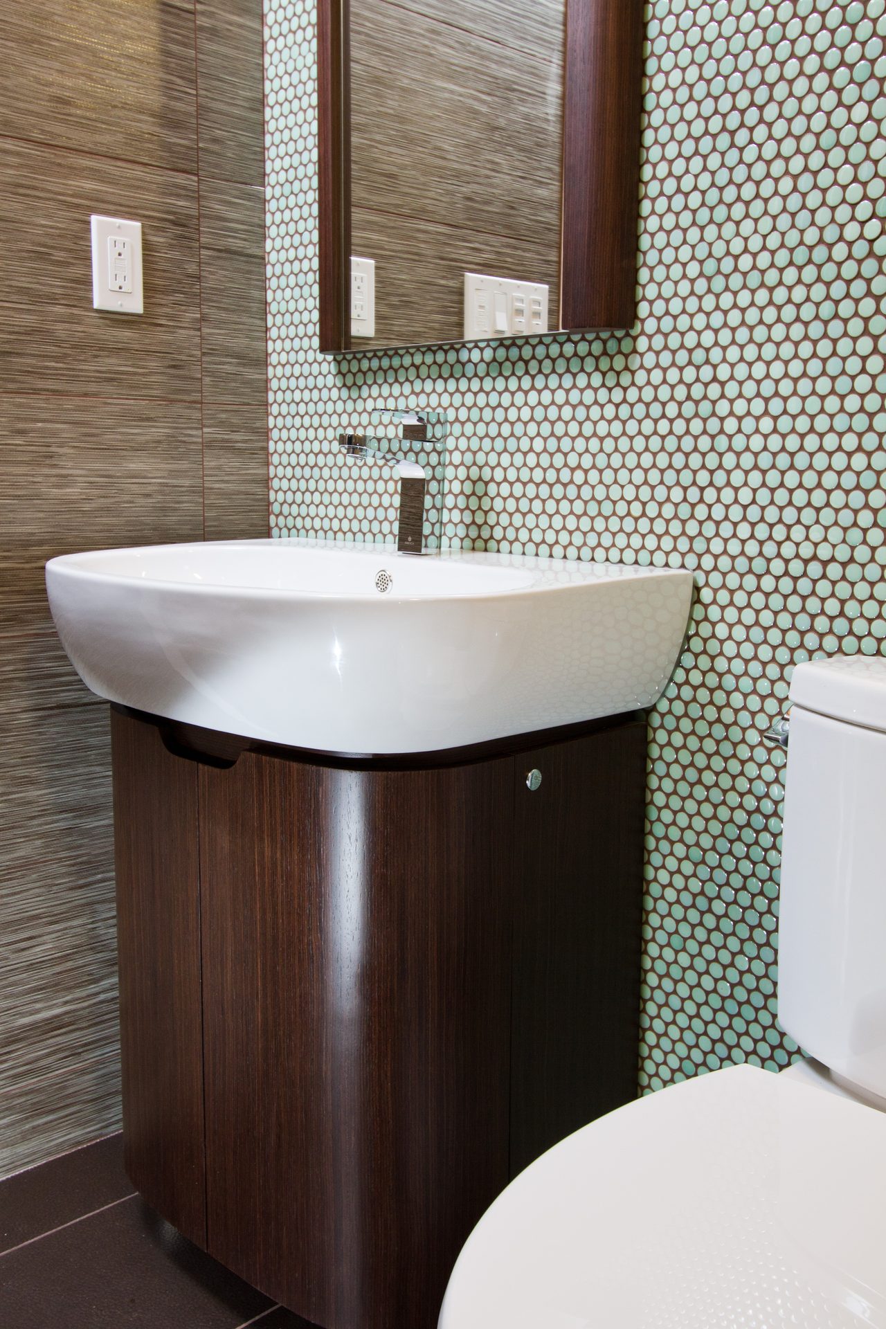 Lake Success Residence - Photo 1