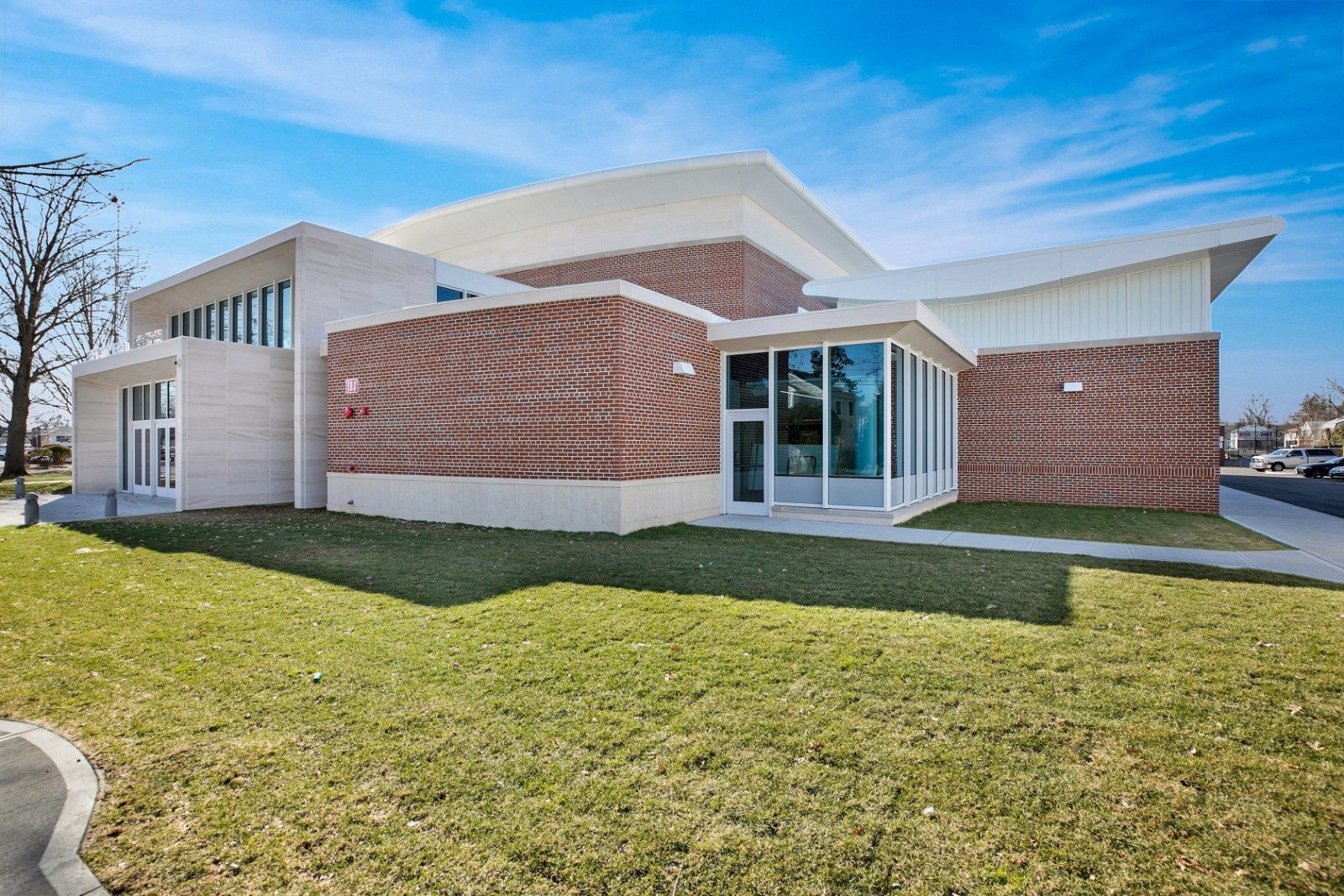 Floral Park High School - Photo 2