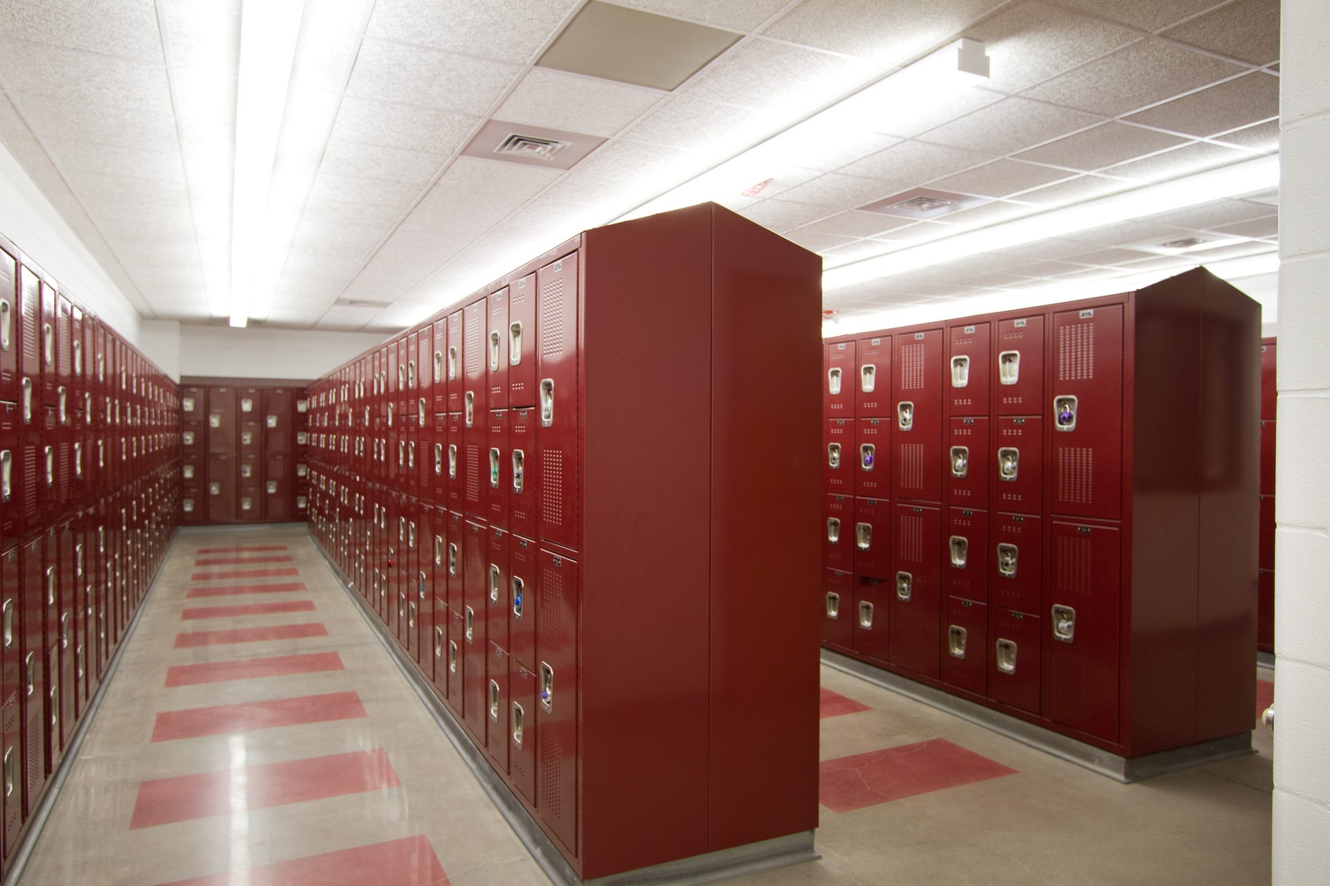 Garden City Middle School - Photo 8