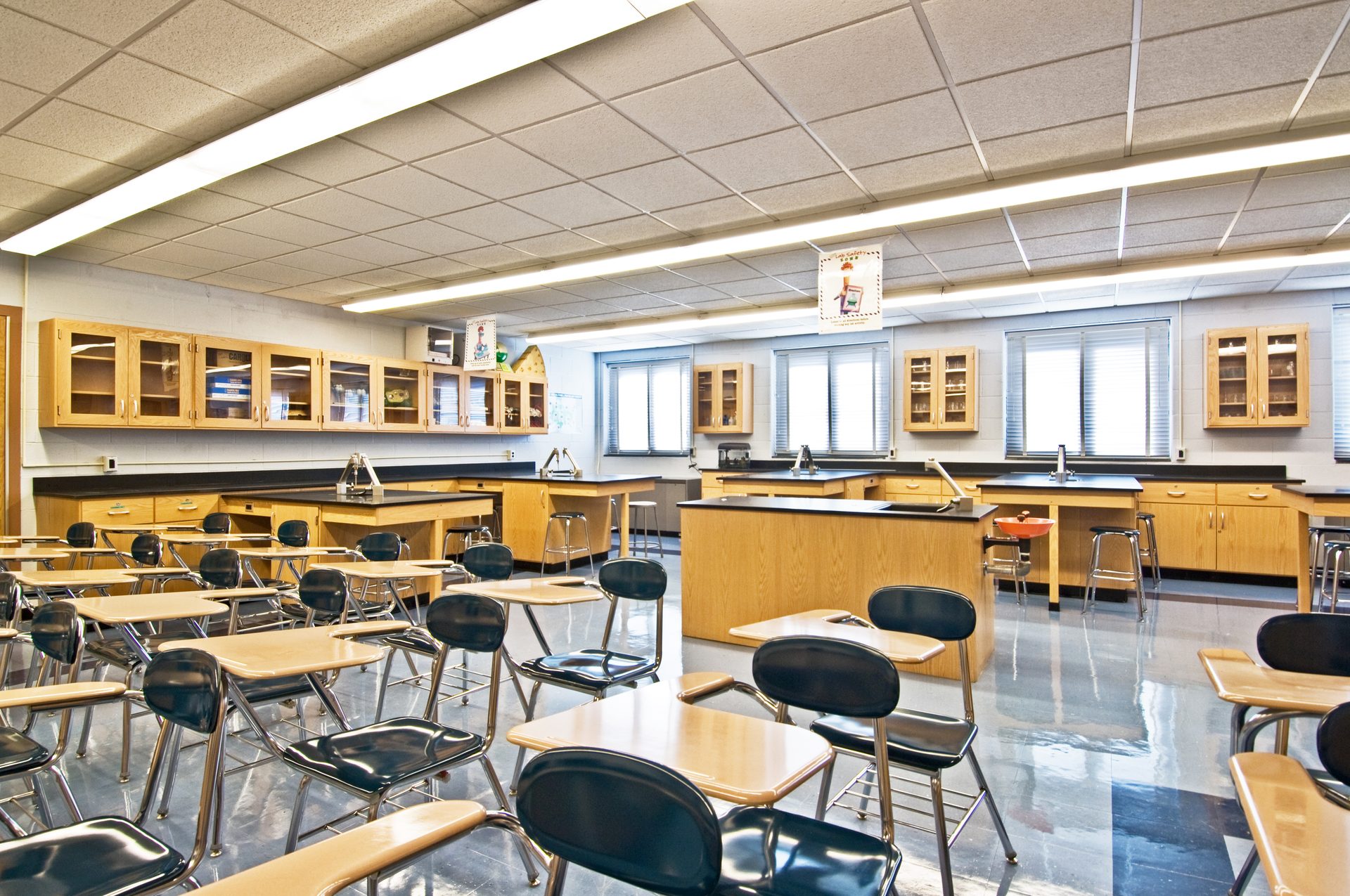 Hauppauge Middle School and High School - Photo 7