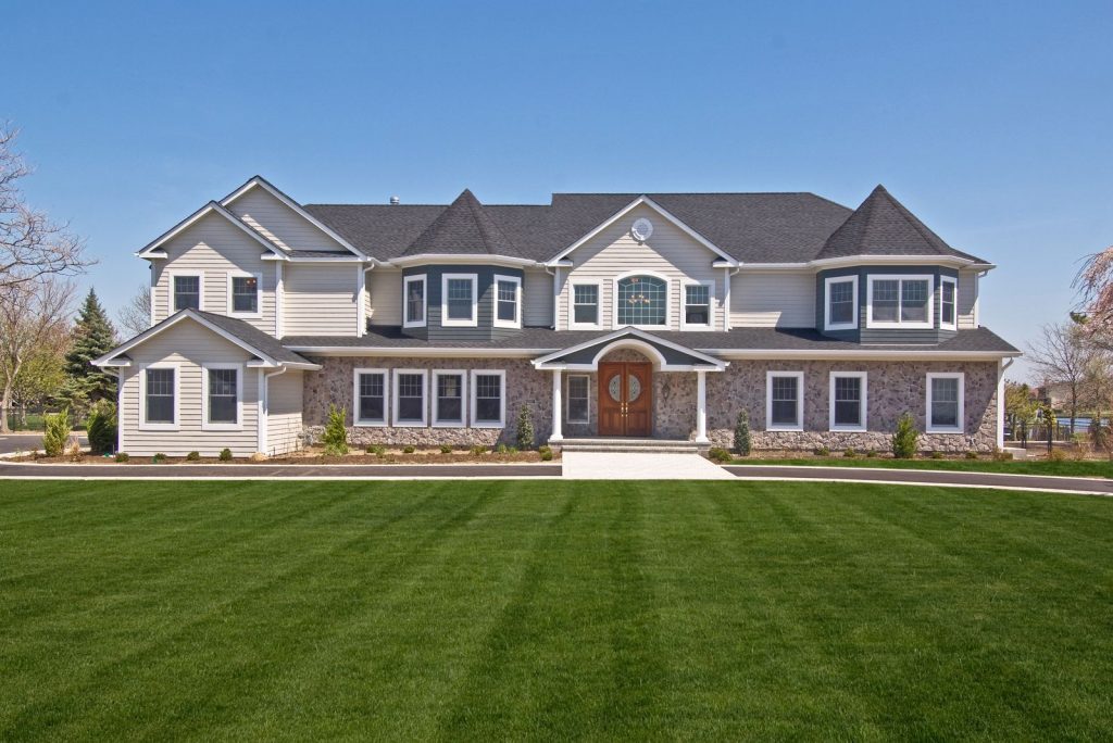 East Islip Residence 2 - Photo 3