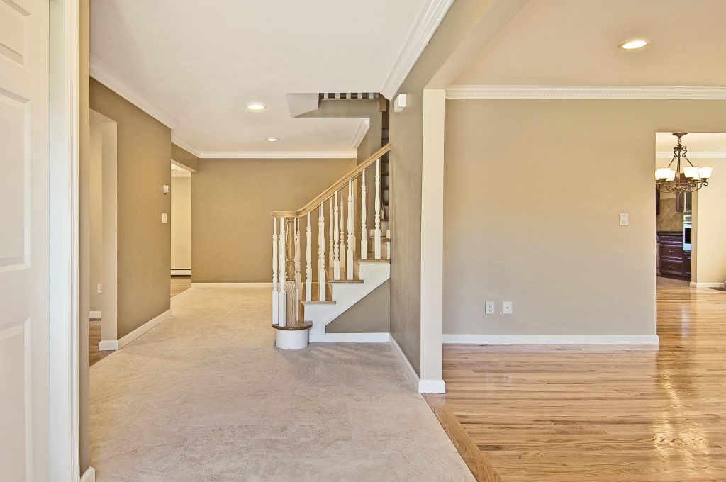 Dix Hills Residence - Photo 4