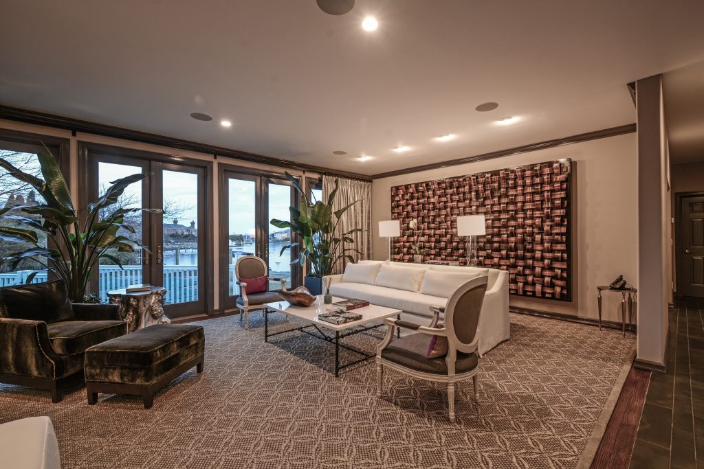 East Islip Residence 3 - Photo 3