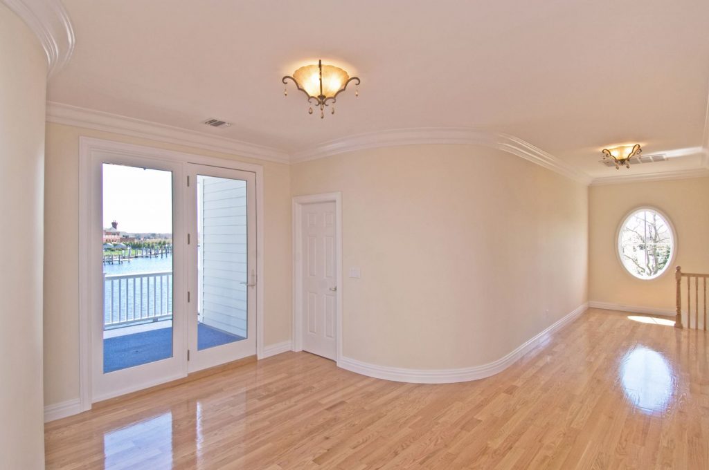 East Islip Residence 2 - Photo 7