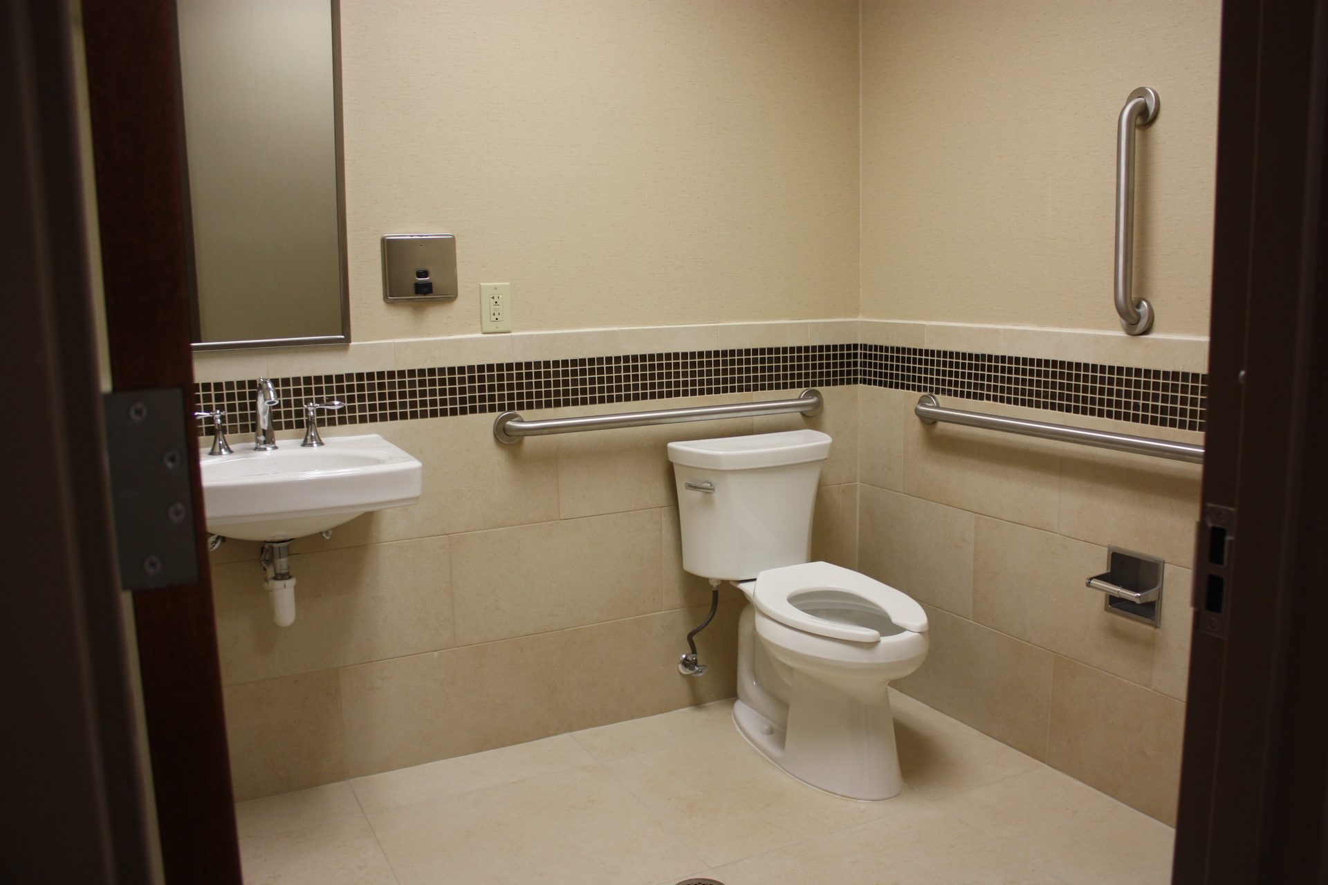 Advanced Dermatology Center-Commack - Photo 12