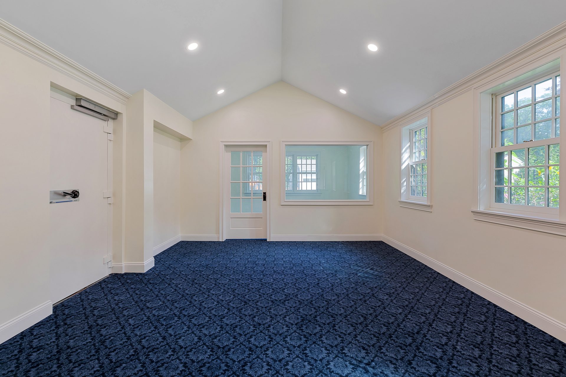 Lloyd Harbor Village - Photo 2